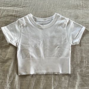 Aerie Offline White Sidewalk Seamless Cropped Tee